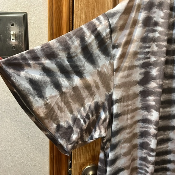 Tie Dyed Patterned Nightgown - Picture 2 of 5